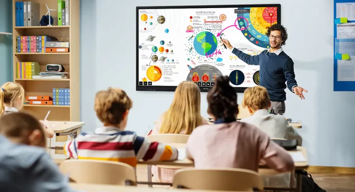 ricohimages_Equipment_Interactive-Whiteboards_EQP-A7500-40